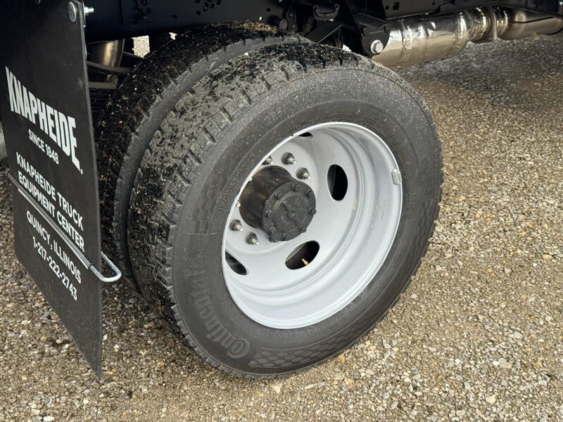 2026 Ford F-450 photo 3