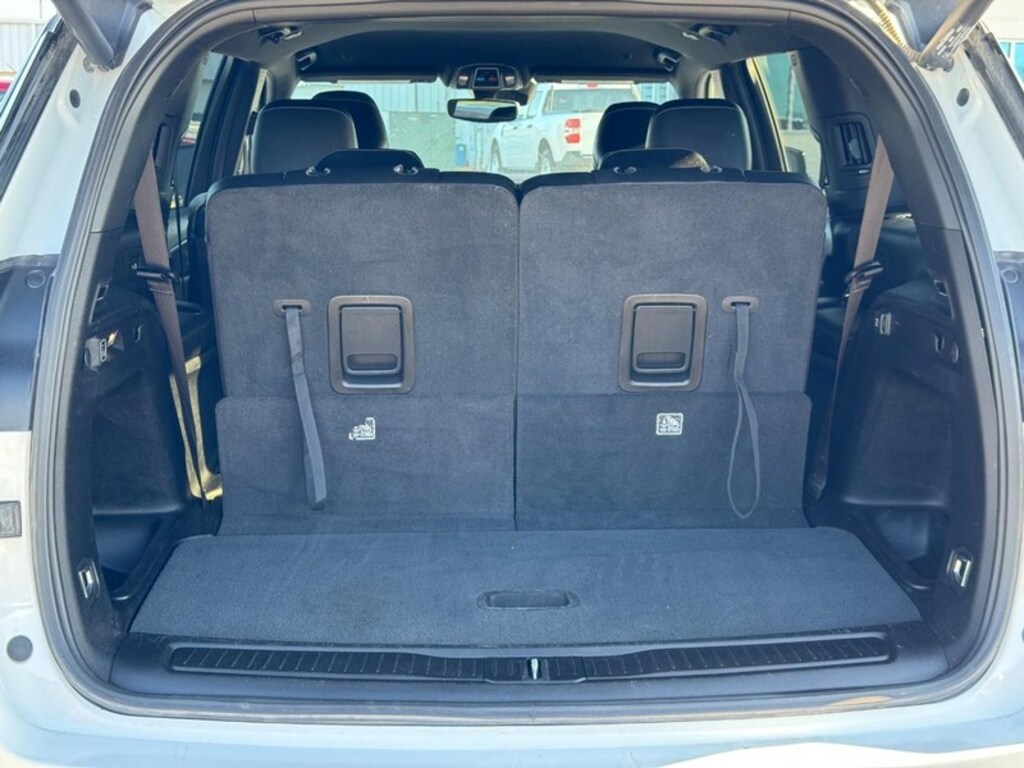 Used 2023 Jeep Grand Cherokee L Laredo SUV