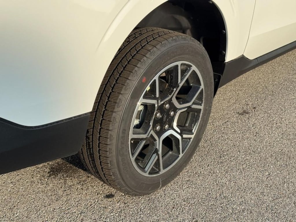 New 2025 Ford Maverick Lariat Truck SuperCrew