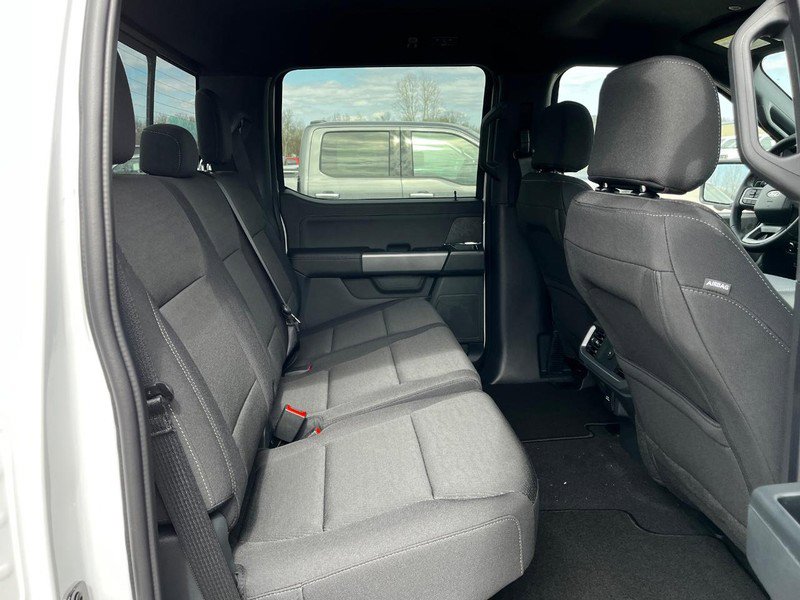 2025 Ford F-150 XLT photo 4