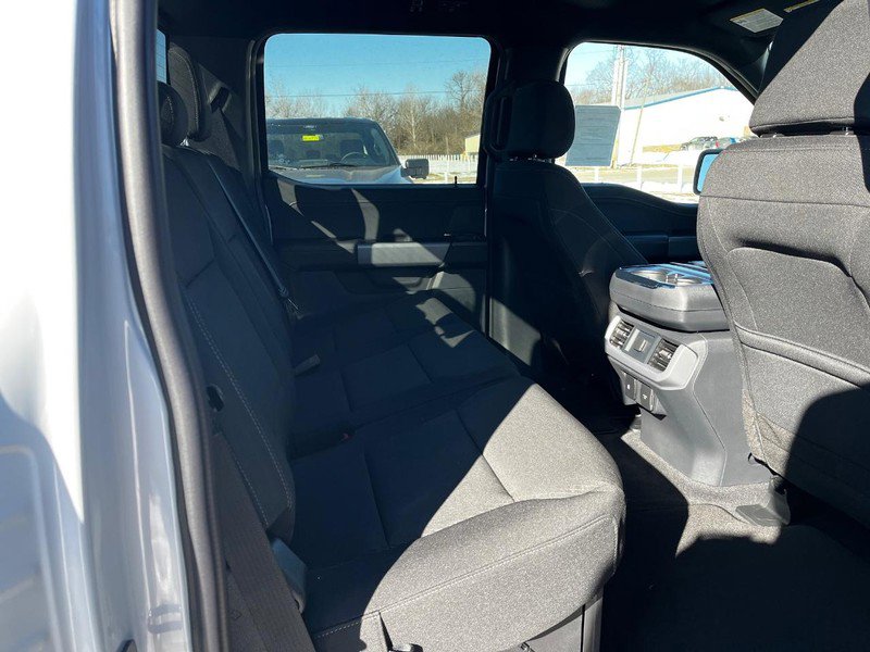 2025 Ford F-150 XLT photo 4