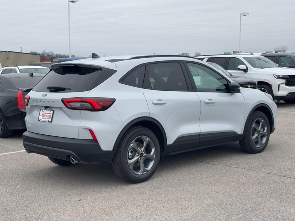 New 2026 Ford Escape ST-Line SUV
