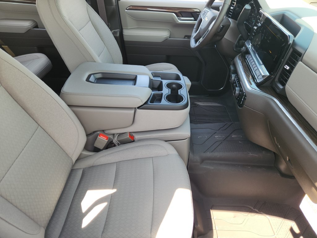 2026 Chevrolet Silverado 1500 LT - Photo 10