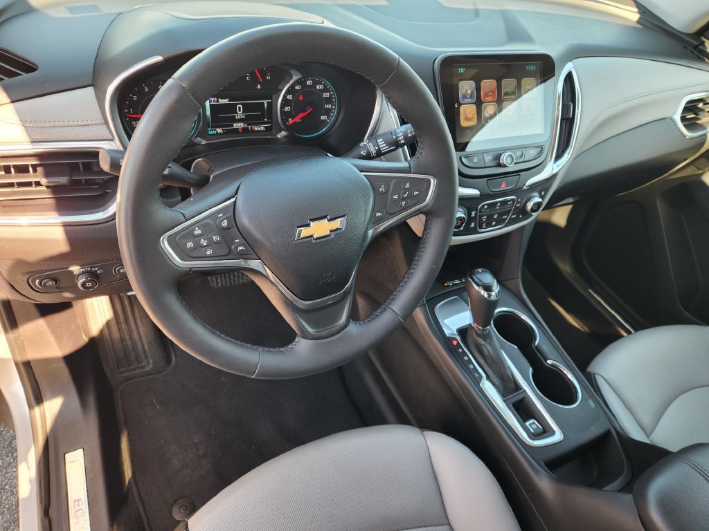 Used 2018 Chevrolet Equinox Premier with VIN 2GNAXMEV9J6120648 for sale in Mcgregor, TX