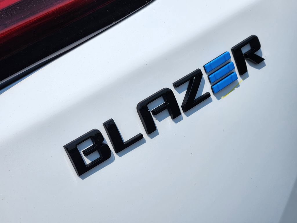 2025 Chevrolet Blazer EV LT - Photo 8