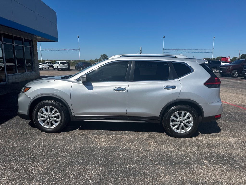 Used 2020 Nissan Rogue SV with VIN JN8AT2MT3LW032152 for sale in Mcgregor, TX
