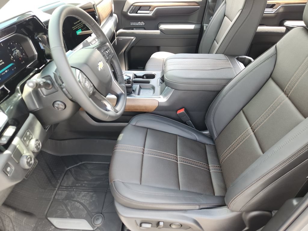 2026 Chevrolet Silverado 1500 High Country - Photo 11