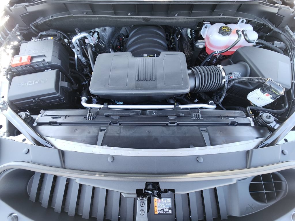 2026 Chevrolet Suburban LT - Photo 24
