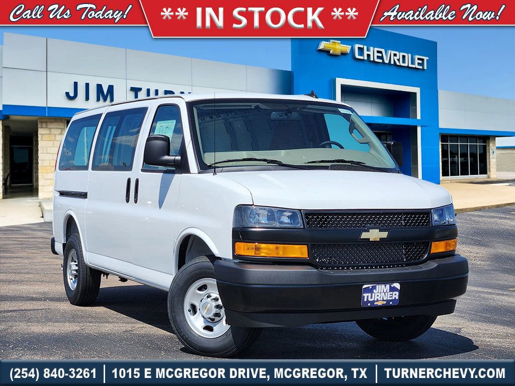 2025 Chevrolet Express 2500 Work Van HD's photo