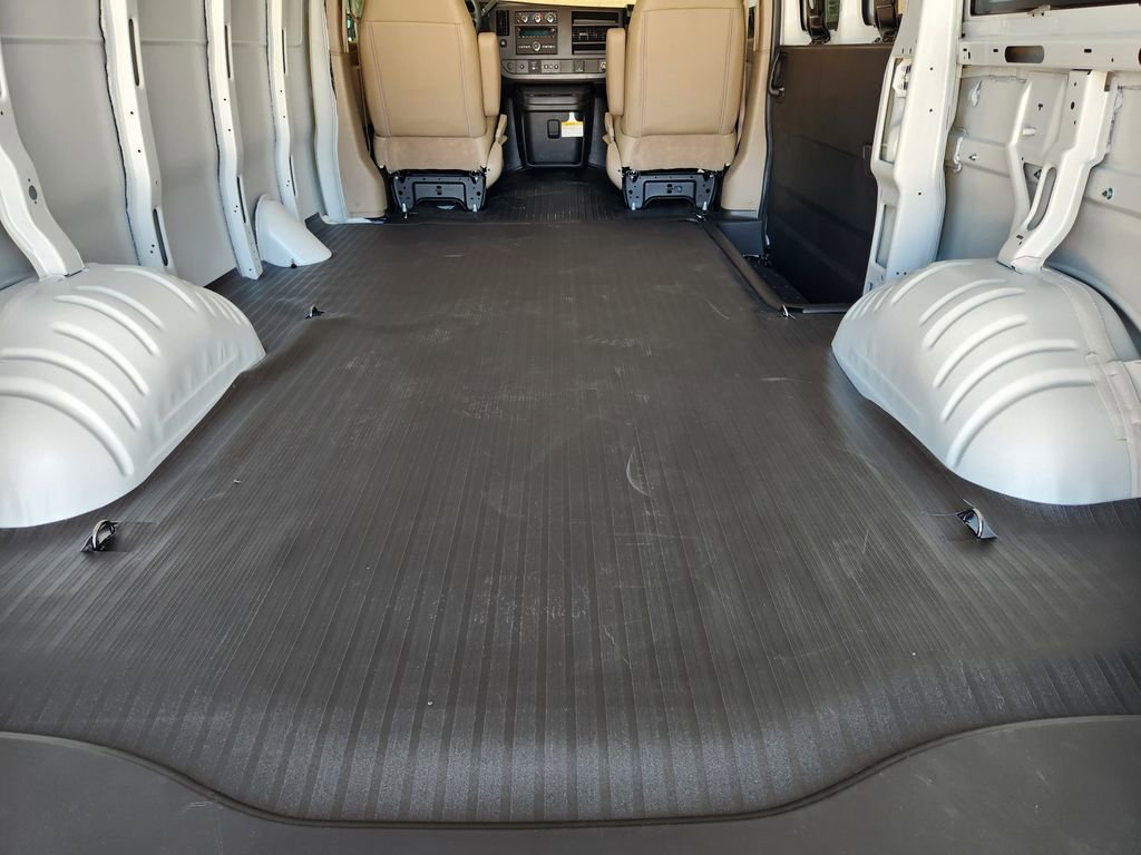 2025 Chevrolet Express Cargo Work Van - Photo 22