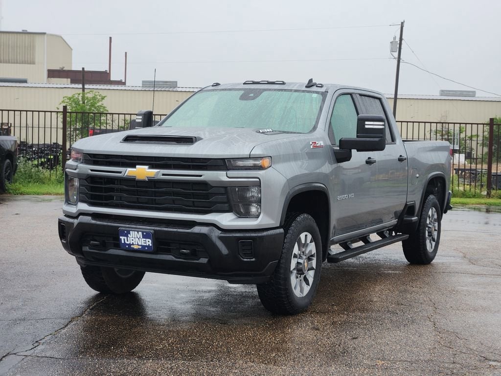 Used 2025 Chevrolet Silverado 2500 HD Custom Truck