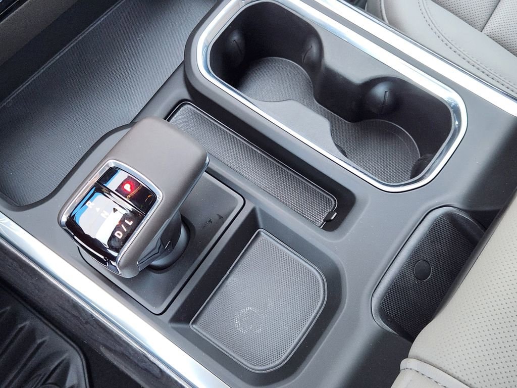 2026 Chevrolet Silverado 1500 LTZ - Photo 14
