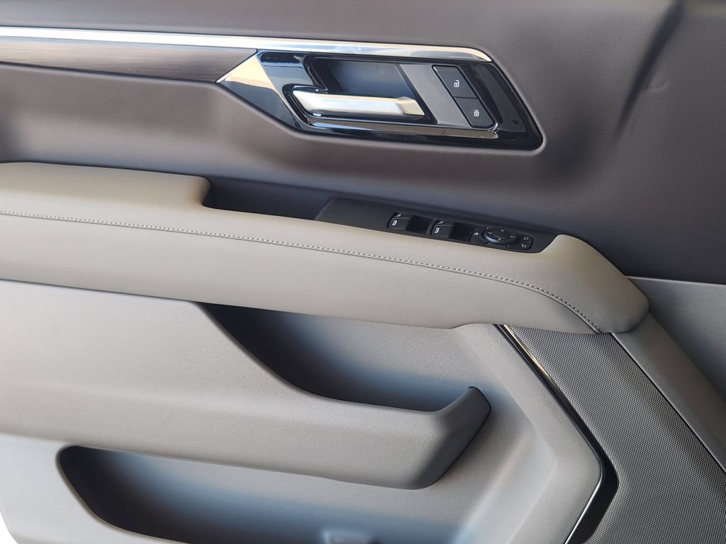 2026 Chevrolet Tahoe LS - Photo 17
