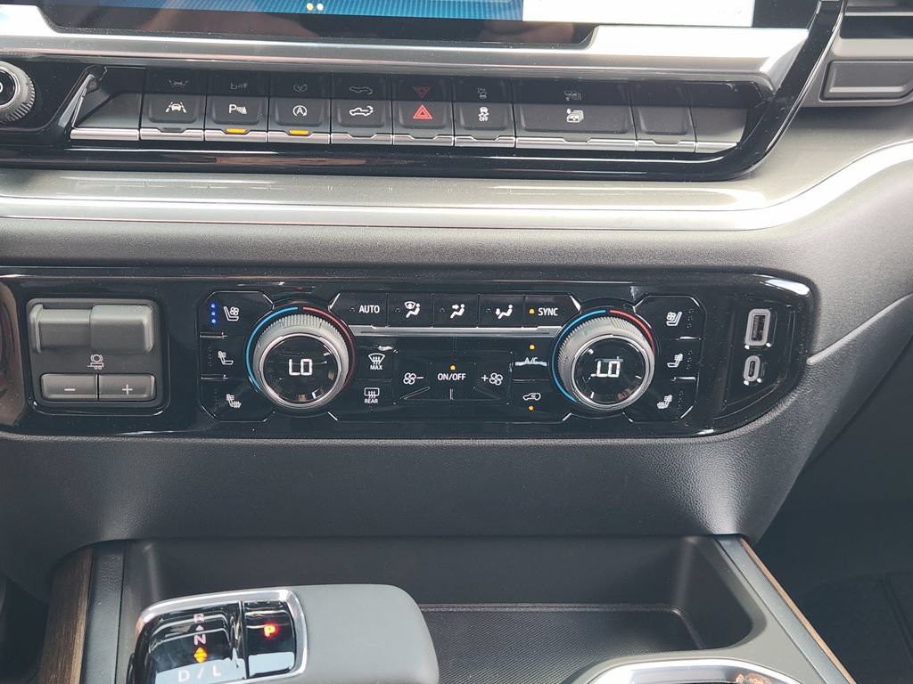 2026 Chevrolet Silverado 1500 High Country - Photo 16