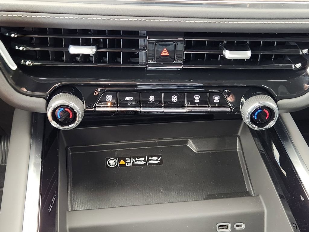 2026 Chevrolet Tahoe Premier - Photo 14
