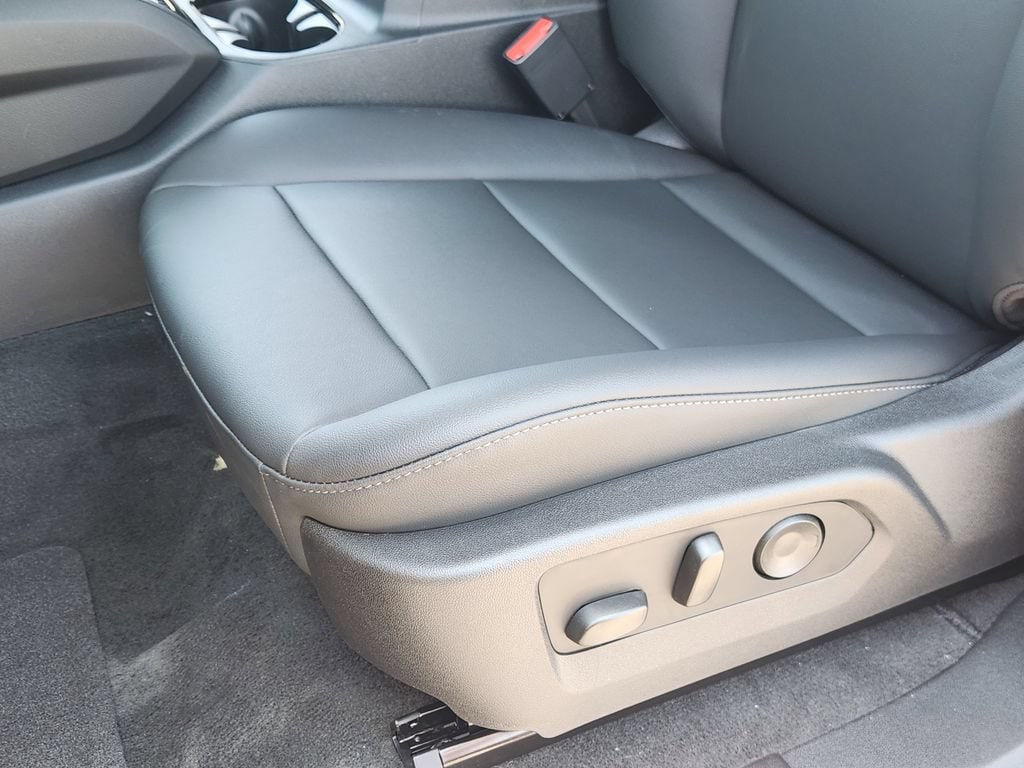 2026 Chevrolet Colorado LT - Photo 19