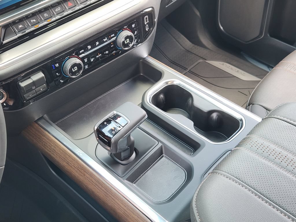 2026 Chevrolet Silverado 1500 High Country - Photo 17
