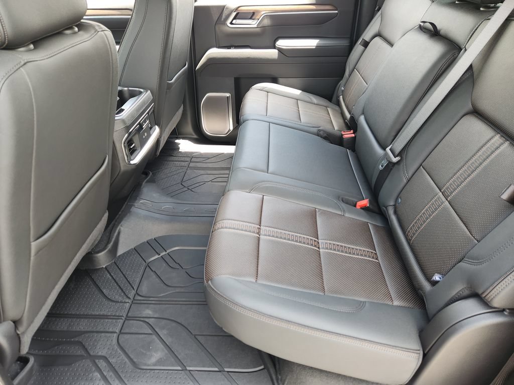 2026 Chevrolet Silverado 1500 High Country - Photo 23