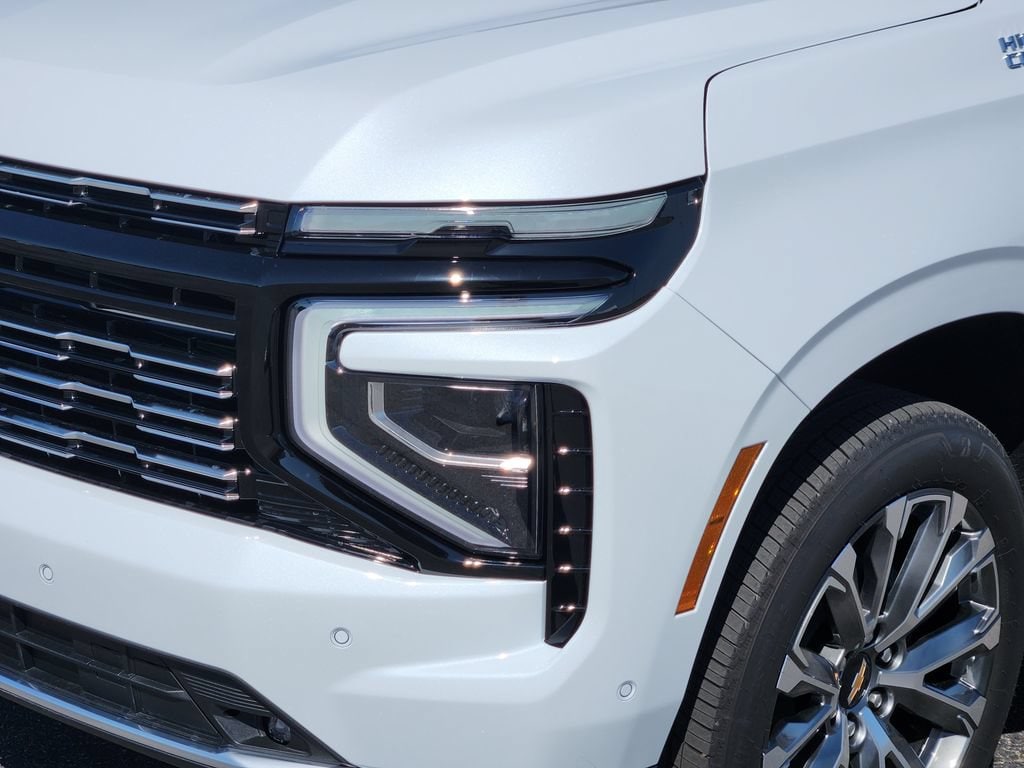 2026 Chevrolet Suburban High Country - Photo 6