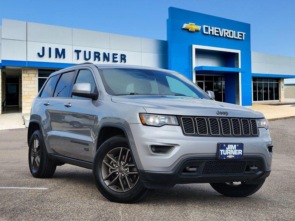 2017 Jeep Grand Cherokee Laredo 75th Anniversary Edition's photo