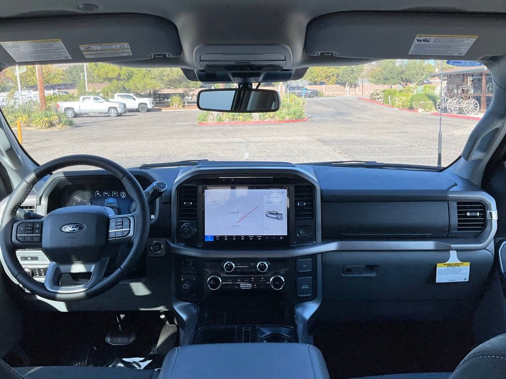 2025 Ford F-150 XLT - Photo 35