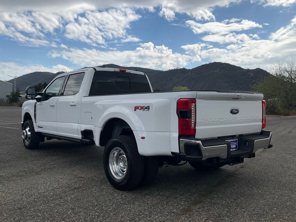New 2026 Ford Super Duty F-350 Lariat TRUCK