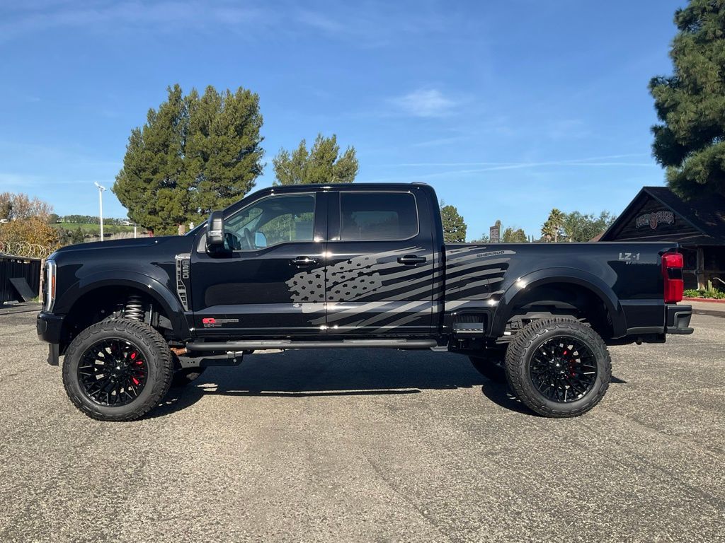 2025 Ford F-250 XLT photo 3