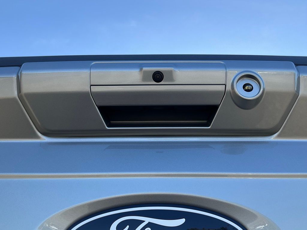 2025 Ford F-150 XLT - Photo 21