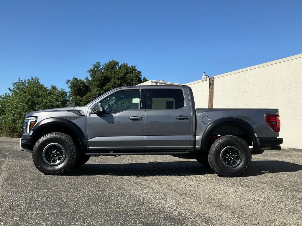 2024 Ford F-150 Raptor photo 3