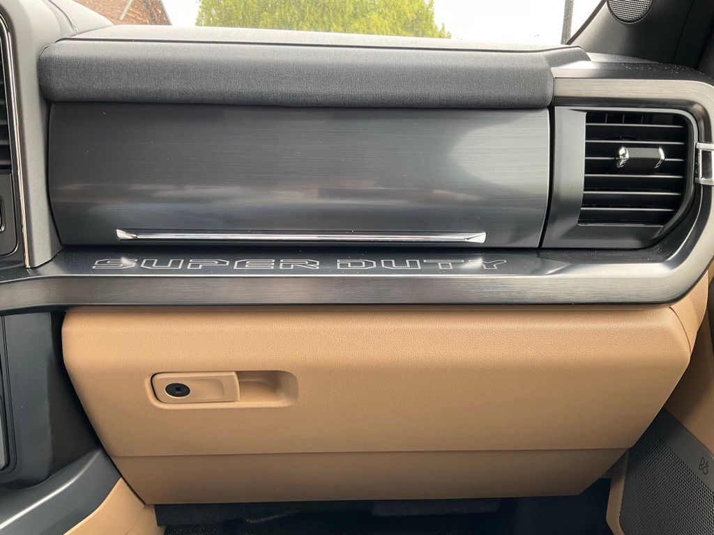 2026 Ford F-350 Super Duty Lariat - Photo 37