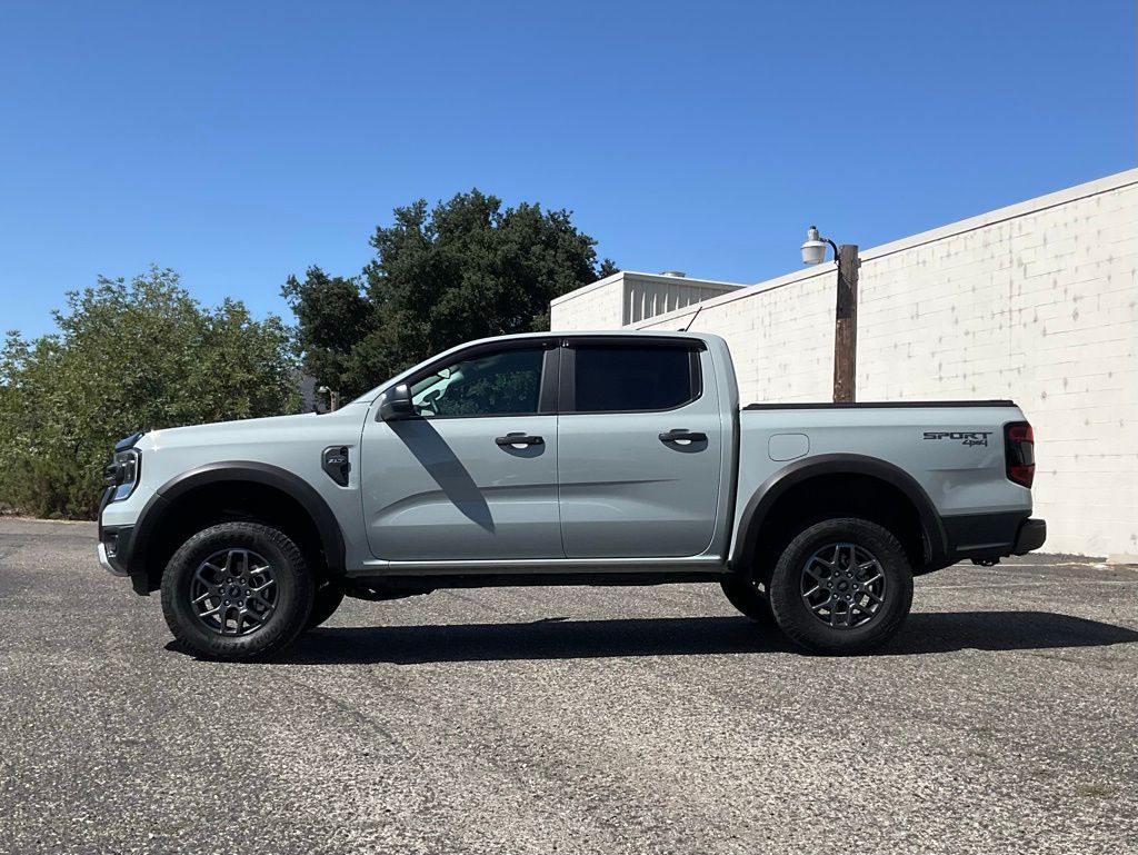2024 Ford Ranger XLT photo 2