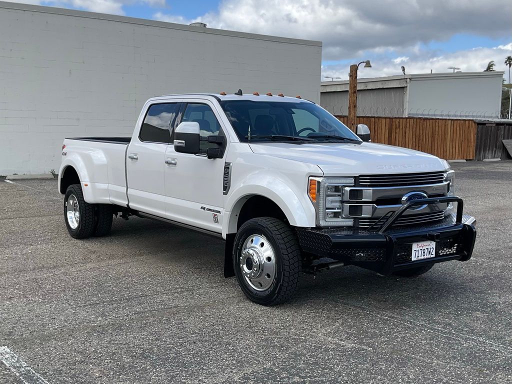 2019 Ford F-450 Limited photo 3