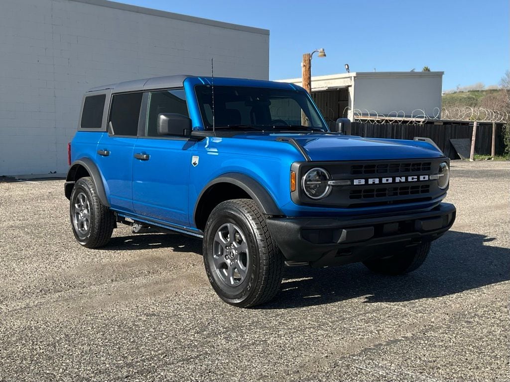 2025 Ford Bronco Big Bend photo 3