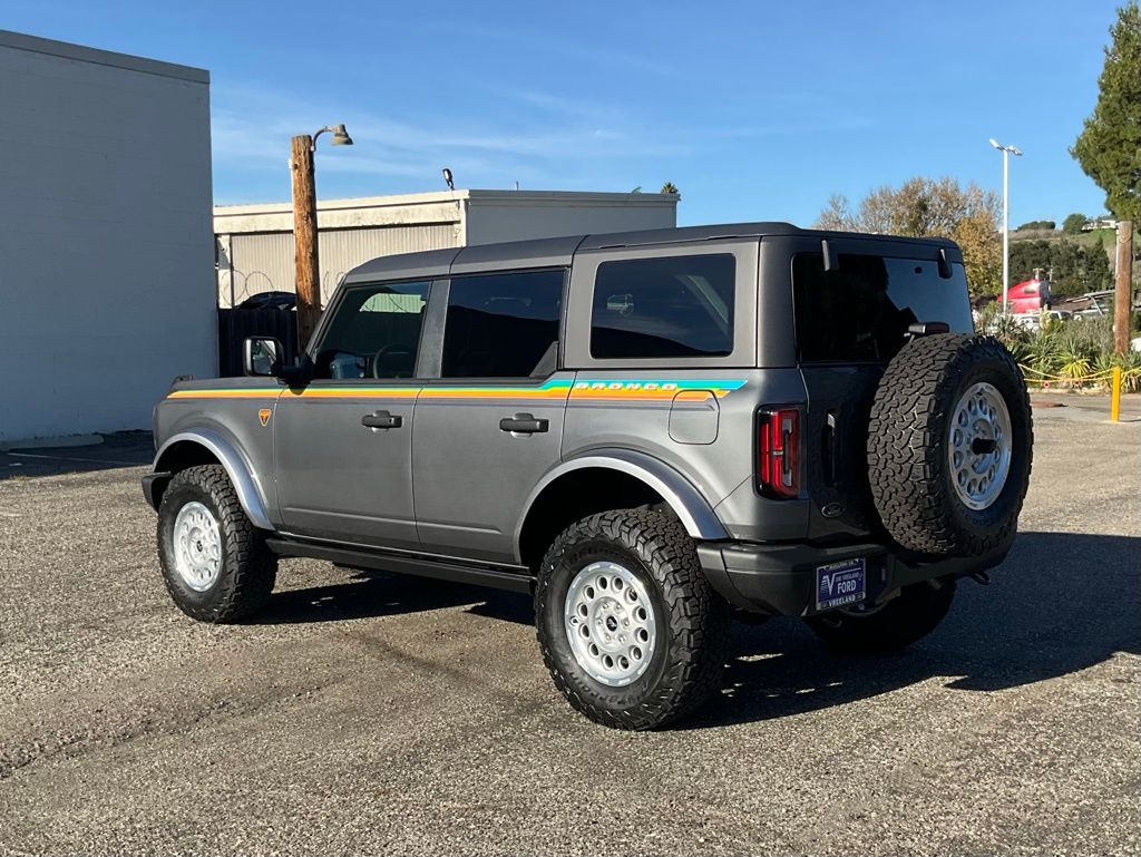 2025 Ford Bronco Badlands photo 4