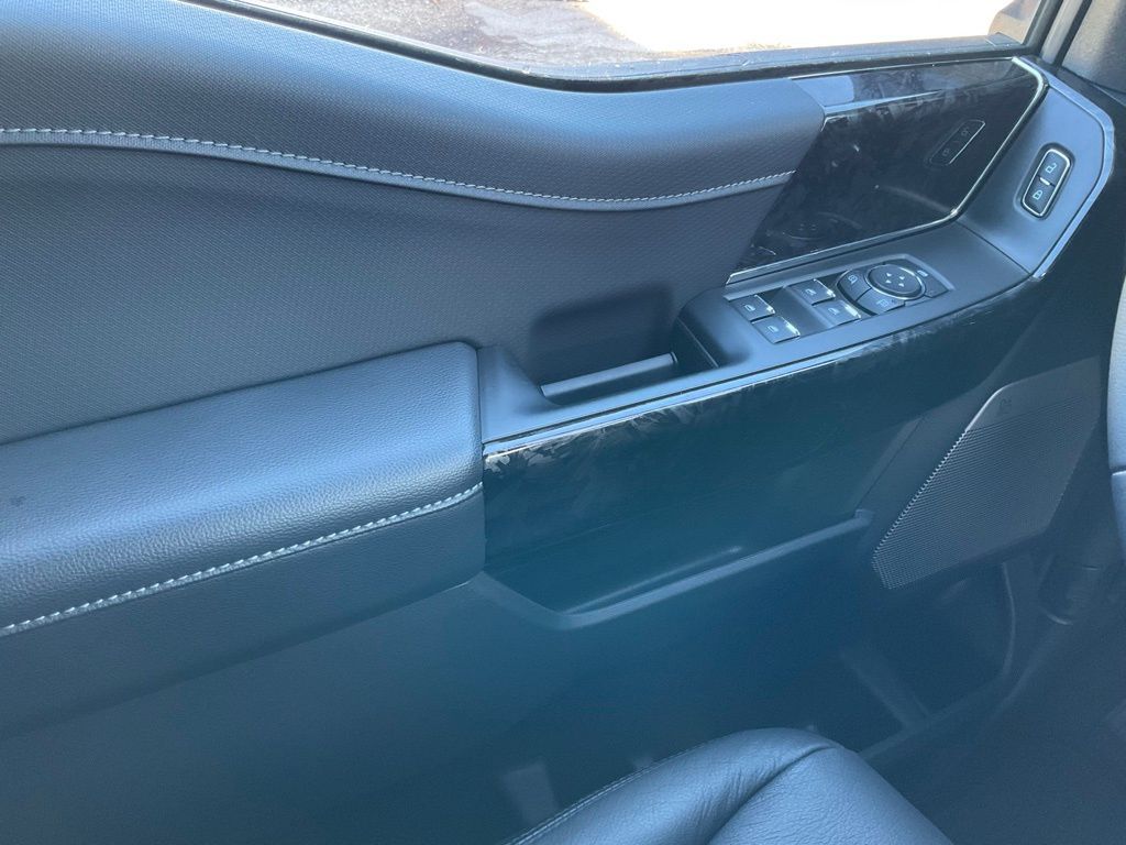 2025 Ford F-150 XLT - Photo 38