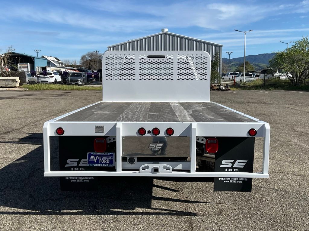 2024 Ford F-450 Chassis XL photo 4