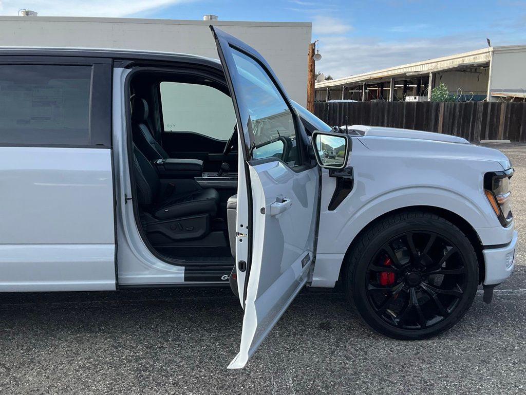 2025 Ford F-150 XLT - Photo 45