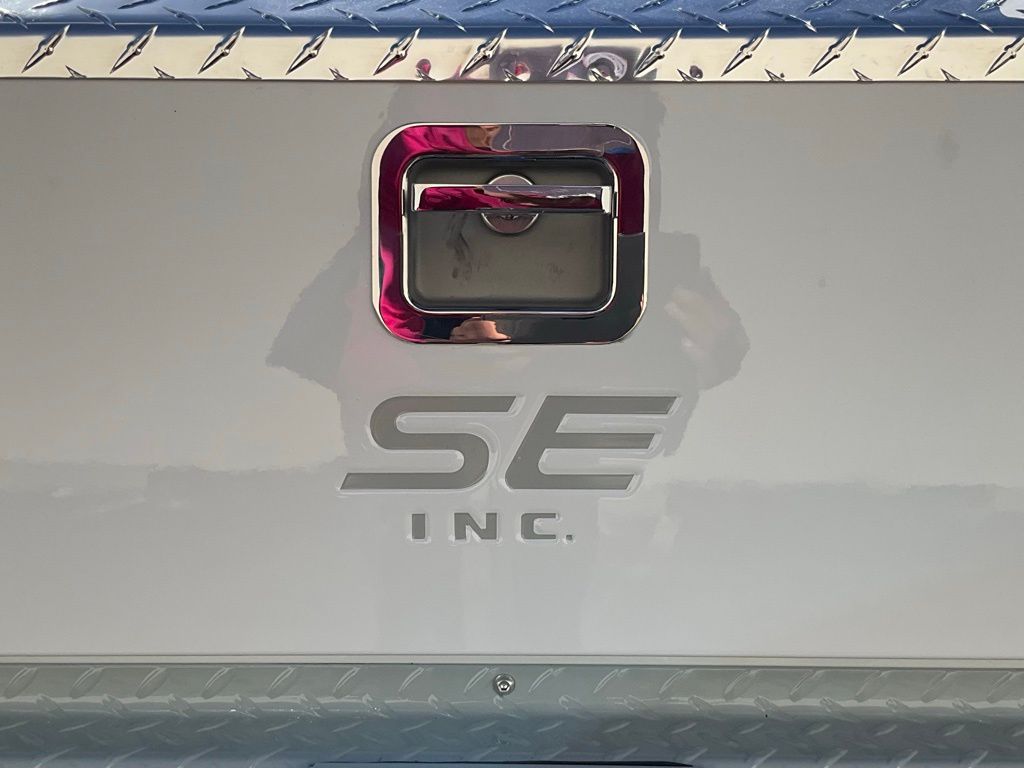 2025 Ford F-350 Super Duty Chassis Cab XL - Photo 83