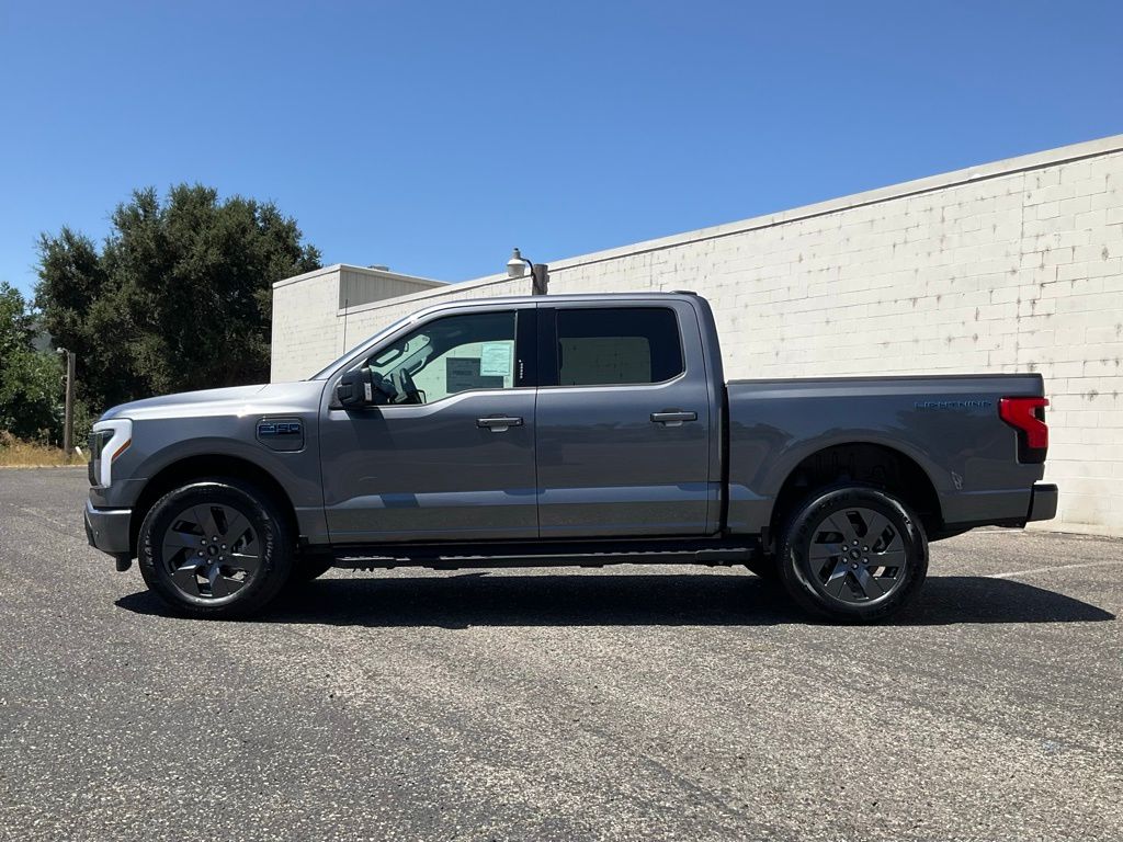 2024 Ford F-150 Lightning Flash