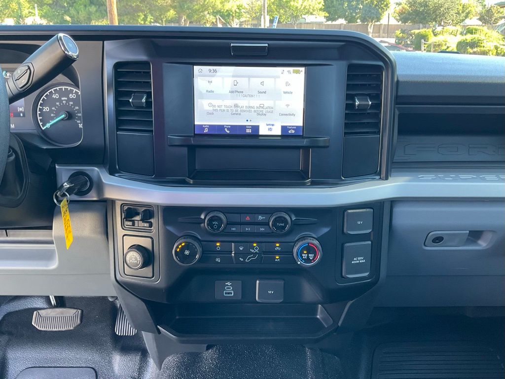 2025 Ford F-350 Super Duty Chassis Cab XL - Photo 60