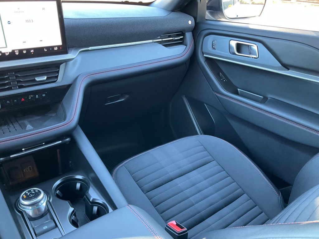 2025 Ford Explorer ST-LINE - Photo 37