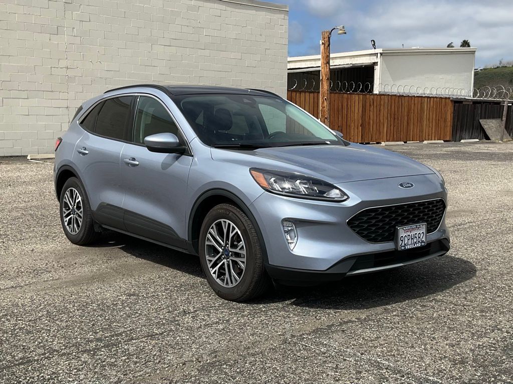 2022 Ford Escape SEL photo 3