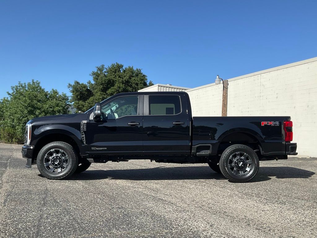 2024 Ford F-250 XL photo 3