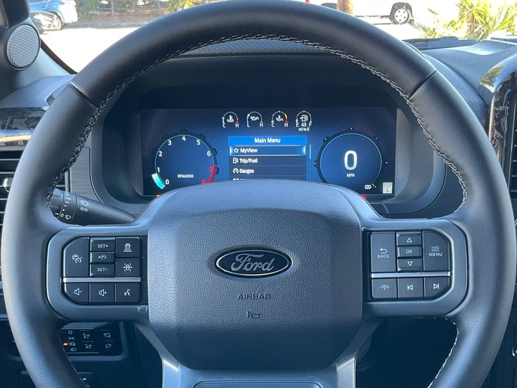 2025 Ford F-150 XLT - Photo 31