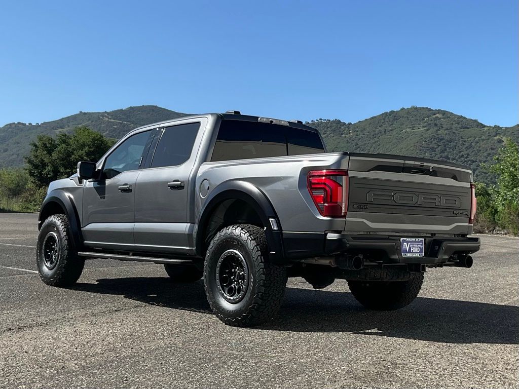 2024 Ford F-150 Raptor photo 4