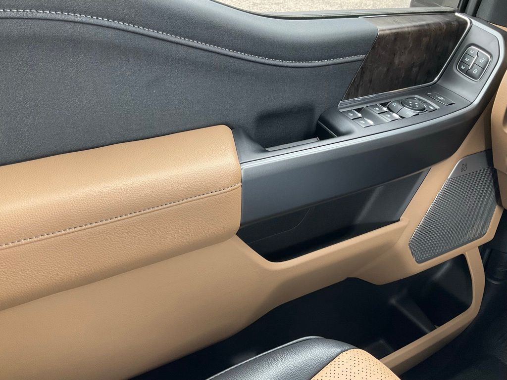 2026 Ford F-350 Super Duty Lariat - Photo 48