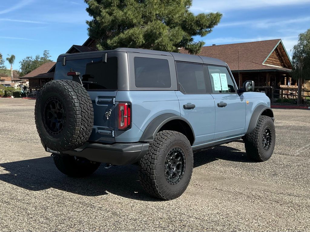 2023 Ford Bronco Badlands photo 5