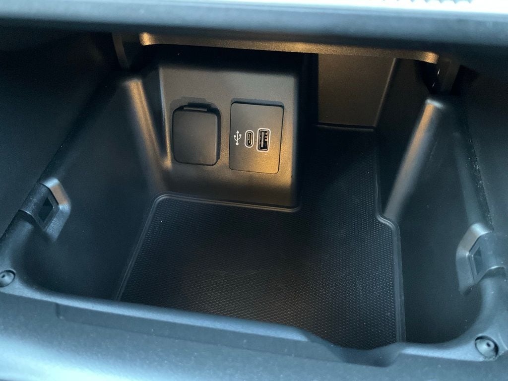 2025 Ford Explorer ST-LINE - Photo 46
