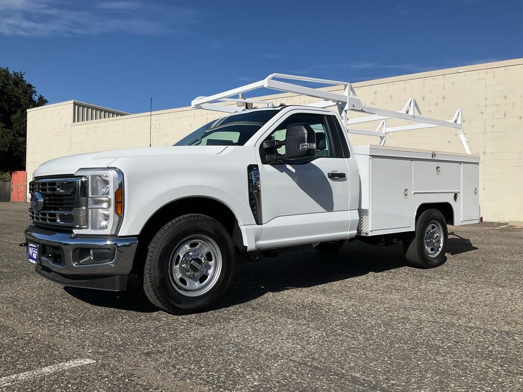2025 Ford F-350 Super Duty Chassis Cab XL - Photo 79