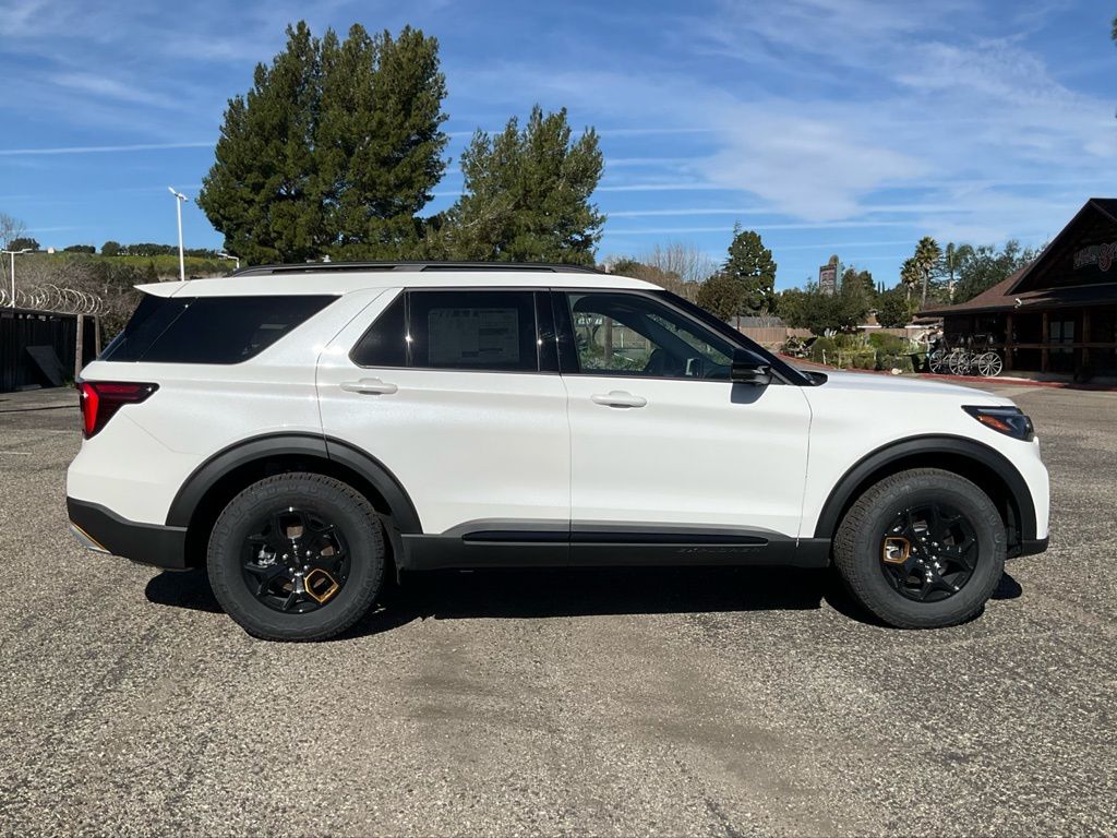 2026 Ford Explorer Tremor photo 6